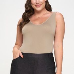 Yelete Plus Light Mocha Seamless V-Neck Bodysuit
